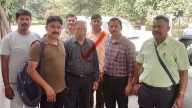 पिता की मृत्यु के बाद बीमा राशि देने के बदले मांगी रिश्वत, लोकायुक्त पुलिस ने जल संसाधन विभाग के क्लर्क को रिश्वत लेते रंगे हाथ पकड़ा