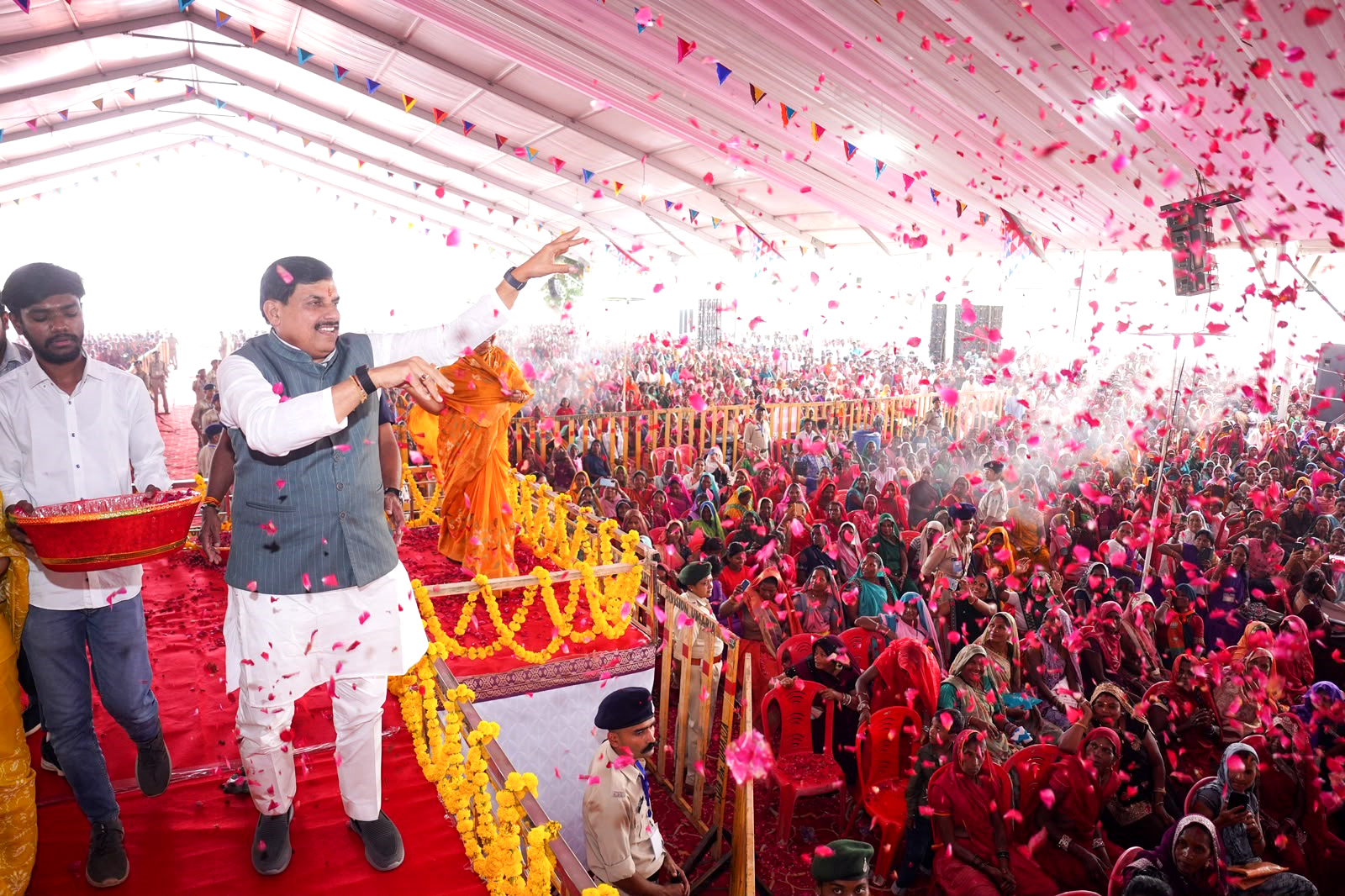 Ladli Behna Yojana पर बड़ा अपडेट, नए नाम जोड़ने के लिए फिर खुलेगा पोर्टल, छुटी हुई बहनों को मिलेगा लाभ, मंत्री ने दिए संकेत