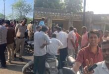 नीमच में बिजली कटौती से भड़का किसानों का गुस्सा, हाईवे पर किया चक्काजाम, चेतावनी देते हुए बोले- दो दिन में समाधान नहीं तो बड़ा आंदोलन