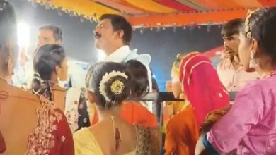 इंदौर में नाबालिग बच्ची से बदसलूकी के आरोप में BJP मंडल अध्यक्ष पर FIR, गरबा पंडाल में धक्का देने का वीडियो हुआ था वायरल