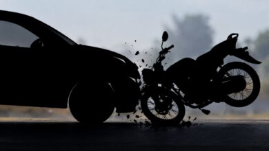 दर्शन कर लौट रहे परिवार को कार ने मारी टक्कर, दंपत्ति की मौत, 3 बच्चियों का अस्पताल में चल रहा इलाज