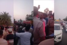 चेकिंग के नाम पर रोके गए वाहन चालक-बैरियर अमले के बीच विवाद, नयागांव चेकपोस्ट फूटा ड्राइवरों का गुस्सा, लगाया जाम
