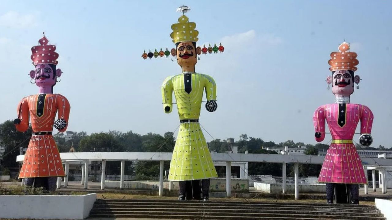 भोपाल में दशहरे को लेकर तैयारियां तेज, 18 प्रमुख स्थानों पर होगा रावण दहन, सुरक्षा व्यवस्था के कड़े इंतजाम