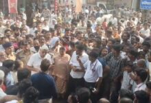 जबलपुर: देवी विसर्जन के दौरान करंट से दो लोगों की मौत, परिजनों एवं ग्रामीणों ने किया चक्काजाम, मुआवजे और विद्युत विभाग पर FIR की मांग
