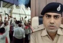 दमोह: हिंडोरिया में देवी विसर्जन जुलूस के दौरान मस्जिद के सामने हवाई फायरिंग, वीडियो वायरल होने के बाद केस दर्ज, आरोपी की तलाश में जुटी पुलिस