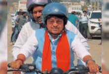 इंदौर के डबलडेकर ब्रिज पर बुलेट चलाते दिखे कैलाश विजयवर्गीय, तुलसी सिलावट ने पीछे बैठकर किया निरीक्षण