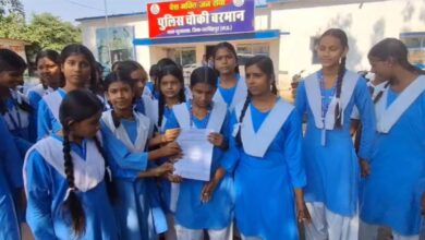 बरमान कला हाई स्कूल में बच्चों से बर्बरता के आरोप, टॉयलेट साफ कराया और गिट्टी पर बैठाया