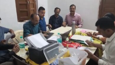 पटवारी ने कृषि भूमि के बटांकन, नामांतरण के लिए मांगी रिश्वत, लोकायुक्त पुलिस ने रंगे हाथ गिरफ्तार किया