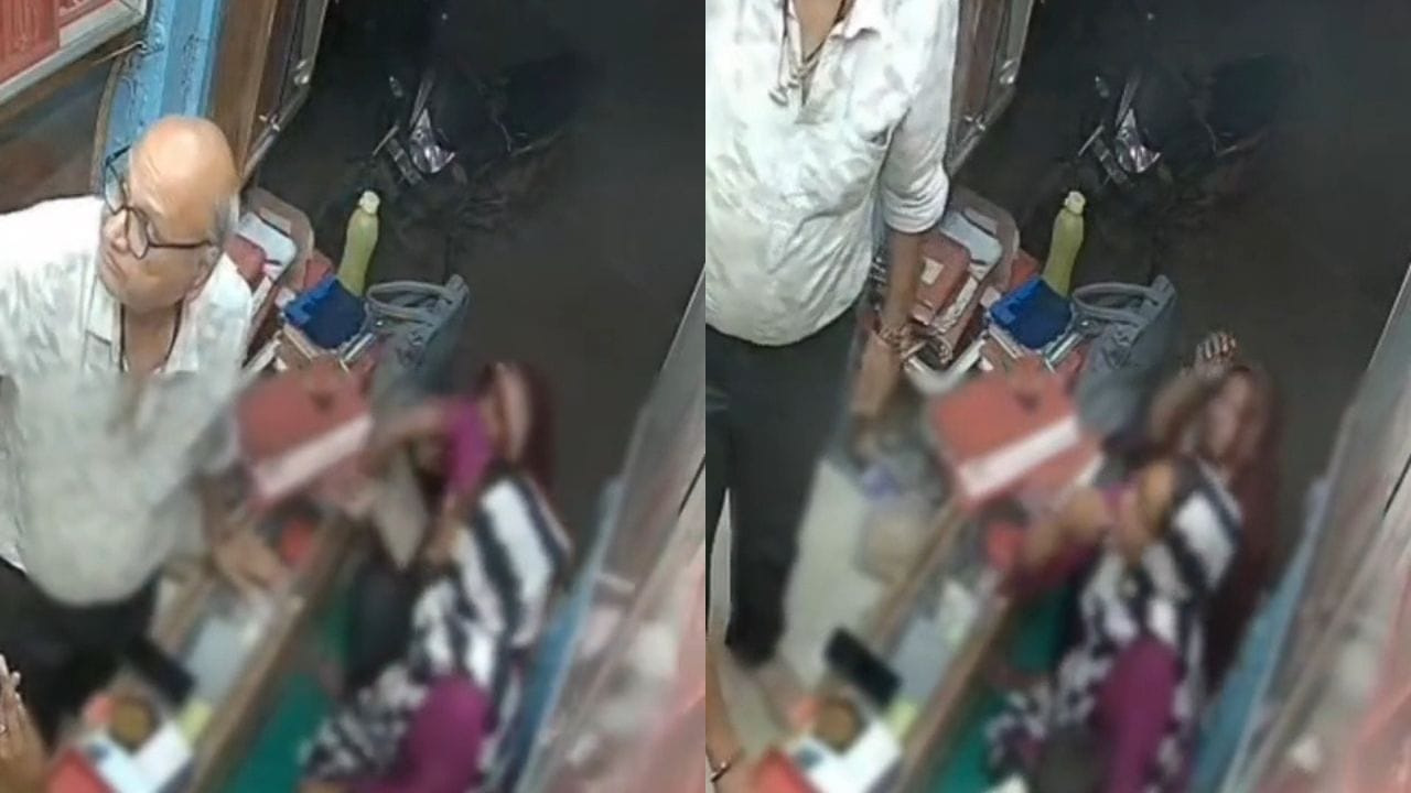 बुरहानपुर में ग्राहक बनकर आईं महिलाएं, कारोबारी को बातों में उलझाकर चुराए गहने, CCTV में कैद हुई वारदात