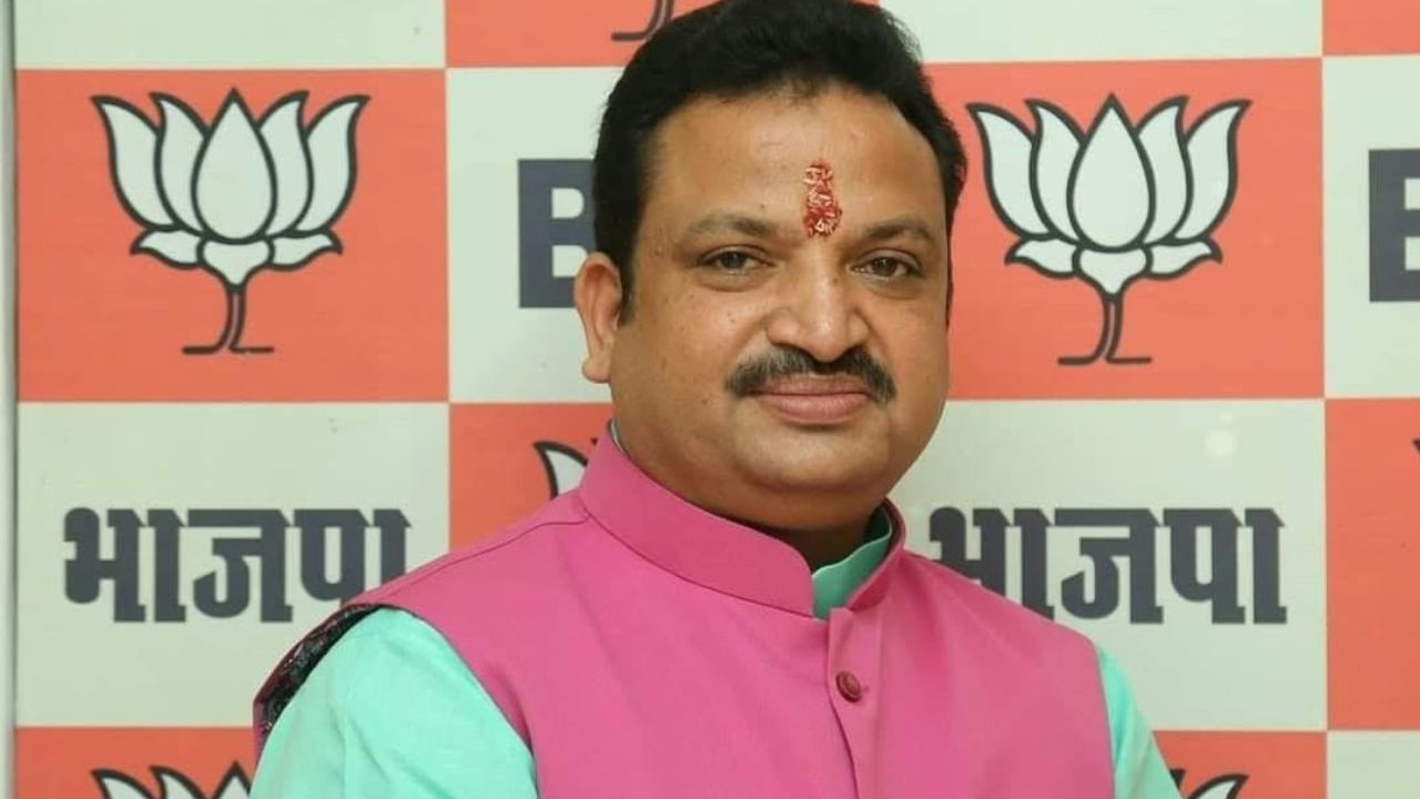 हिंदुत्व और मनुष्यत्व दोनों एक ही सिक्के के पहलू हैं, भारत की शाश्वत पहचान है हिंदुत्व हिंदुत्व और मनुष्यत्व दोनों एक ही सिक्के के पहलू हैं, भारत की शाश्वत पहचान है हिंदुत्व