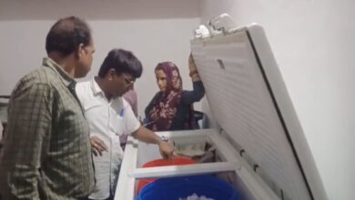 दिवाली से पहले पिछोर में घर पर छापा, 128 किलो पनीर और 10 किलो रिफाइंड तेल जब्त, खाद्य विभाग की कार्रवाई के बाद दुकानदारों ने बंद की दुकानें