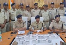 खंडवा पुलिस का एक्शन, अवैध हथियारों का सप्लायर सिकलीगर गिरफ्तार, 10 देशी पिस्टल और उपकरण जब्त