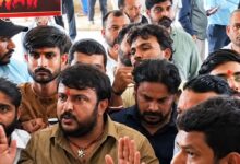 मांगों को लेकर सड़क पर उतरा सवर्ण समाज, कलेक्टर के नहीं मिलने पर भड़के प्रदर्शनकारी